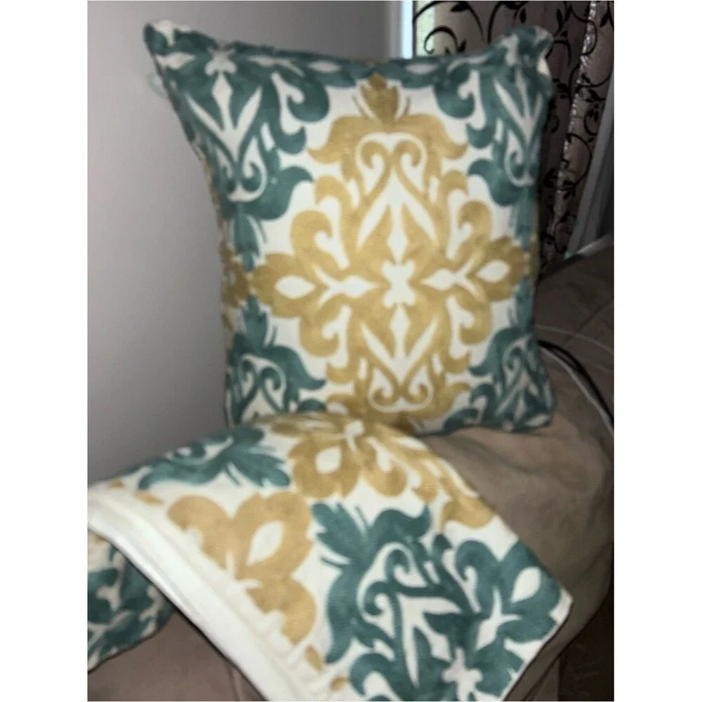 GREEN GOLD OFF WHITE Damask Embroidered Cotton Canvas Pillow Covers Zipper (4)